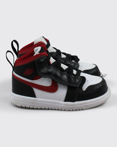 Nike, Jordan Mid, EU23.5